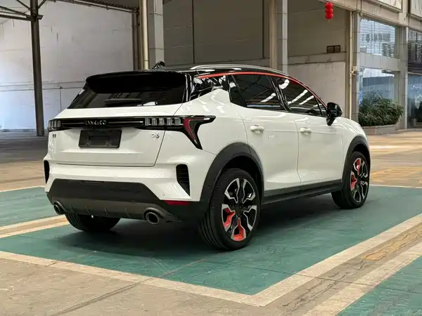 Lynk & Co 06 2021