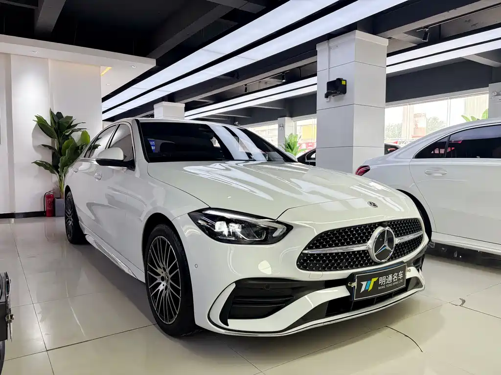 Mercedes-Benz C-Class 2023 — фото 3
