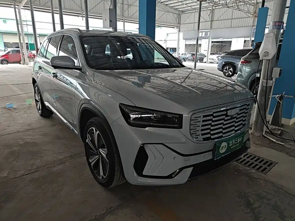 Geely Xingyue L 2022 — фото 4