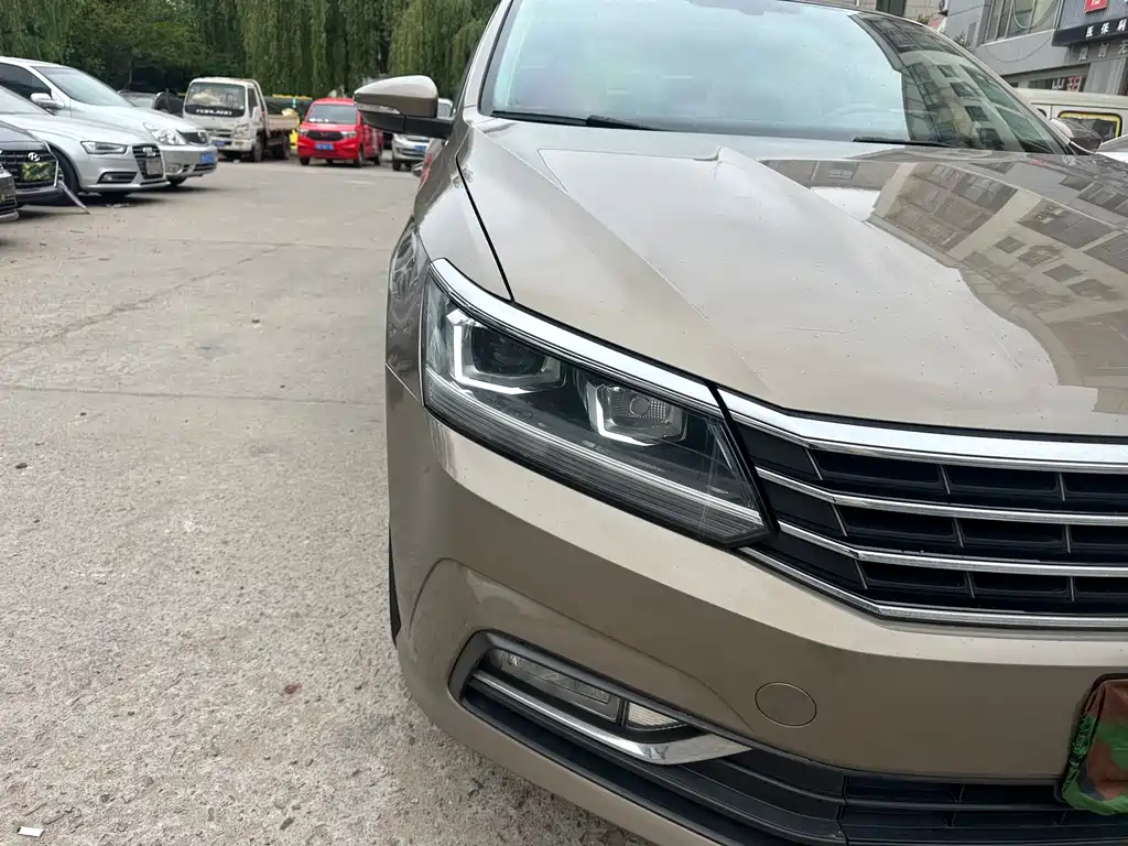 Volkswagen Passat 2016 — фото 18