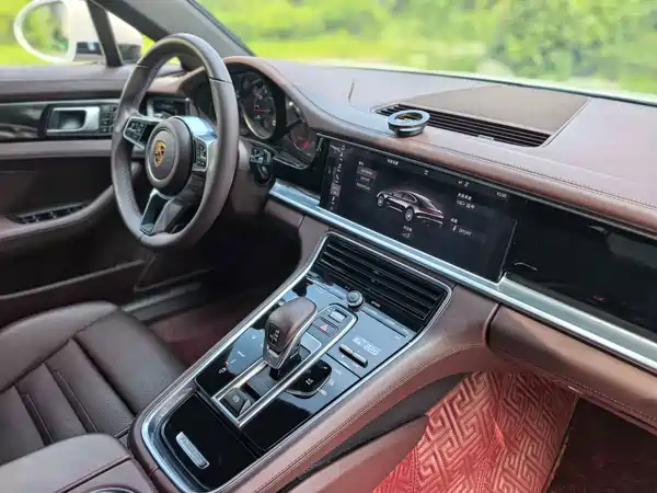 Porsche Panamera 2018