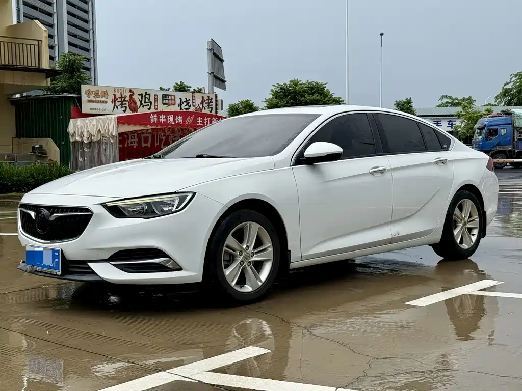 Buick Regal 2018 — фото 10