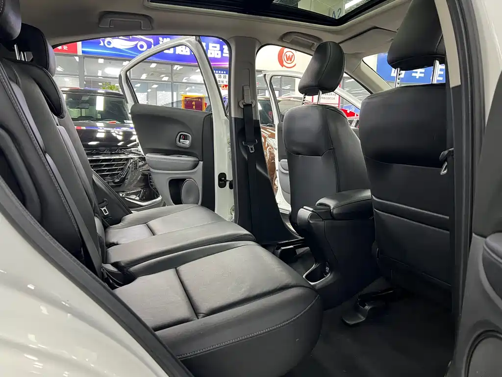 Honda Vezel 2017 — фото 22