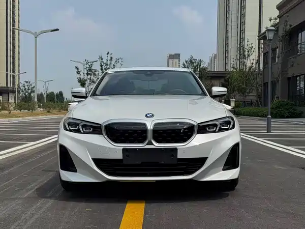 BMW i3 2023
