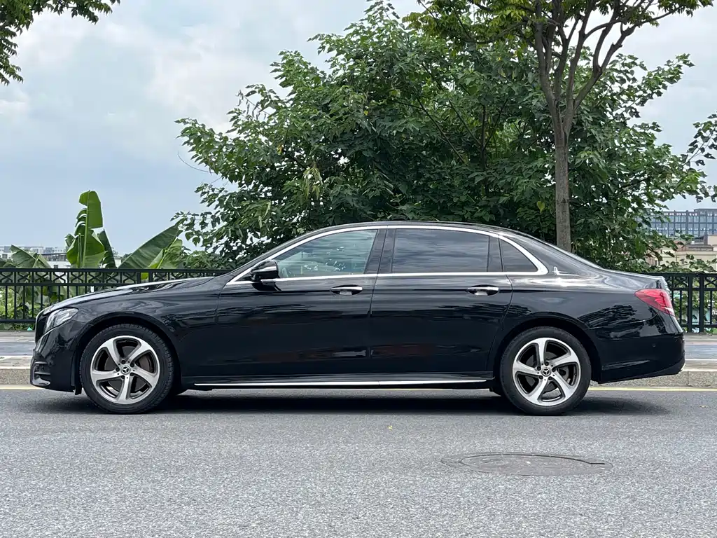 Mercedes-Benz E-Class 2017