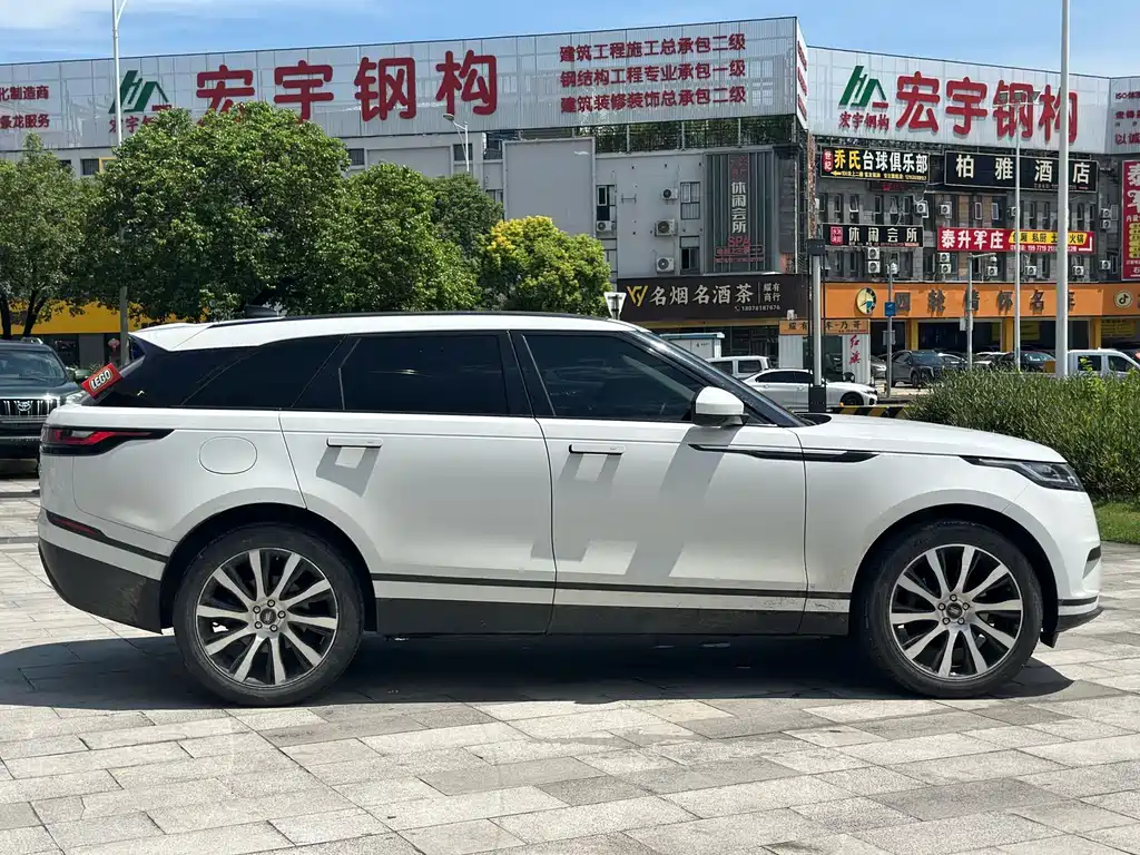 Land Rover Range Rover Velar 2017 — фото 7