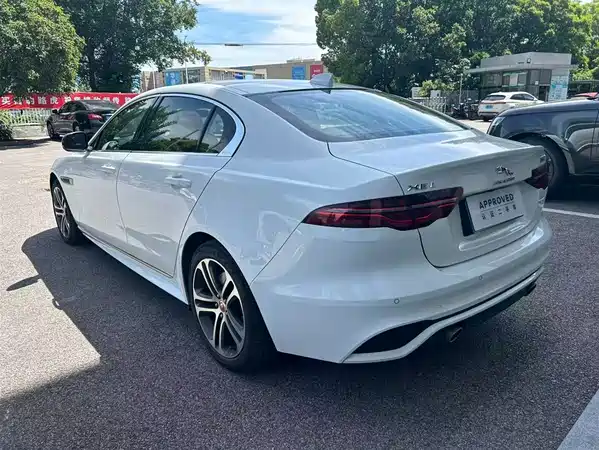 Jaguar XEL 2024