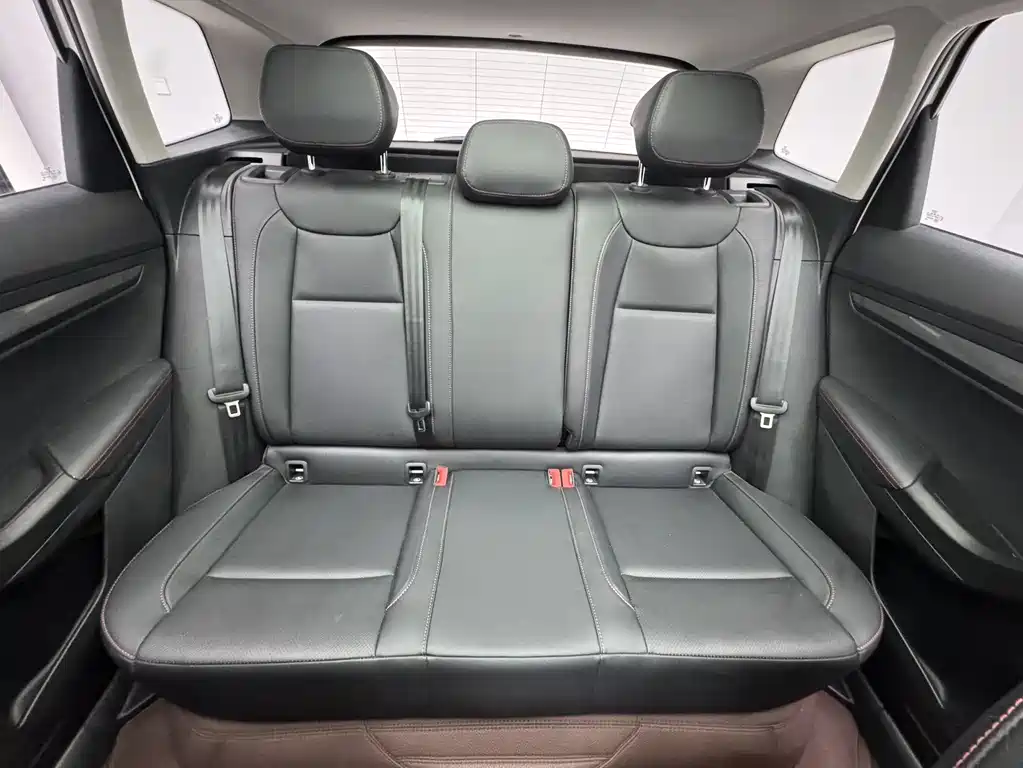 Skoda Karoq 2023 — фото 12