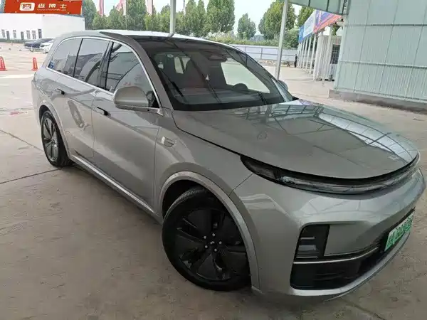 Li Auto L8 2024
