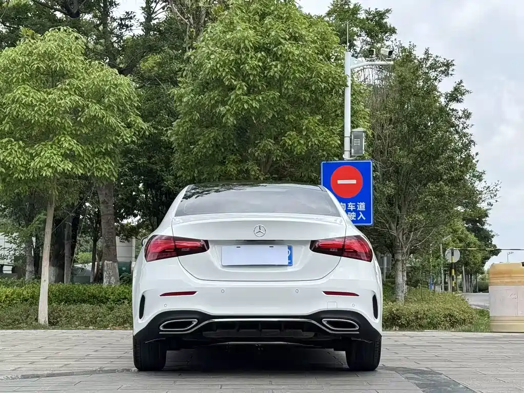 Mercedes-Benz A-Class 2023 — фото 7