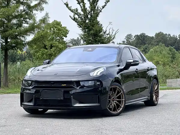 Lynk & Co 03 2021