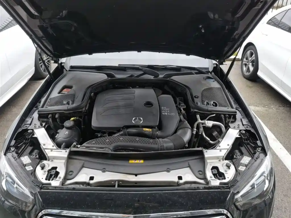 Mercedes-Benz E-Class 2021 — фото 20