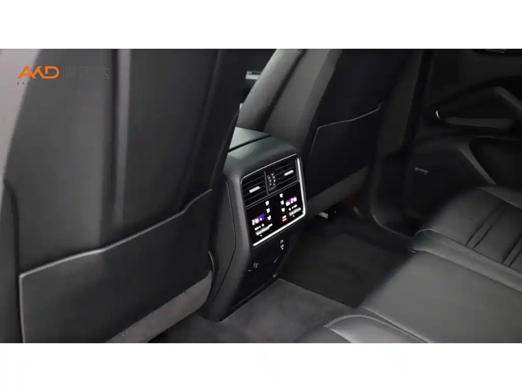 Porsche Cayenne 2021 — фото 9