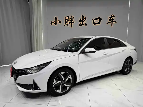 Hyundai Elantra 2022