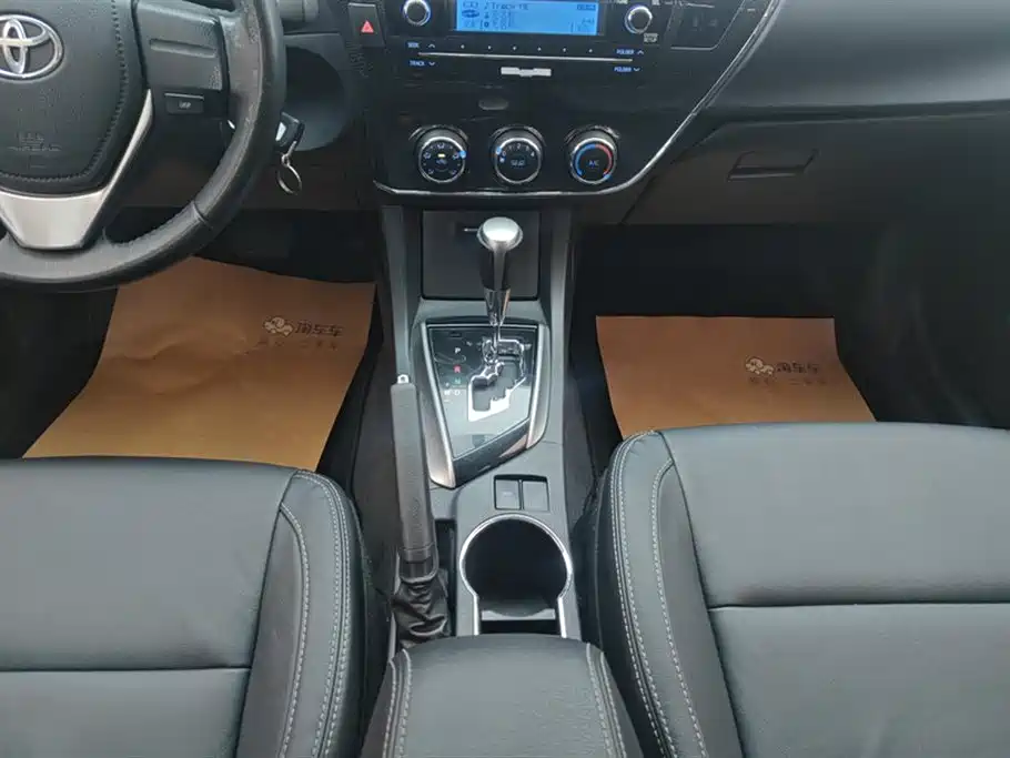 Toyota Corolla 2016 — фото 16