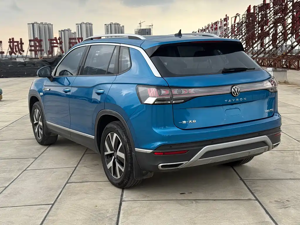 Volkswagen GTE PHEV 2022 — фото 3