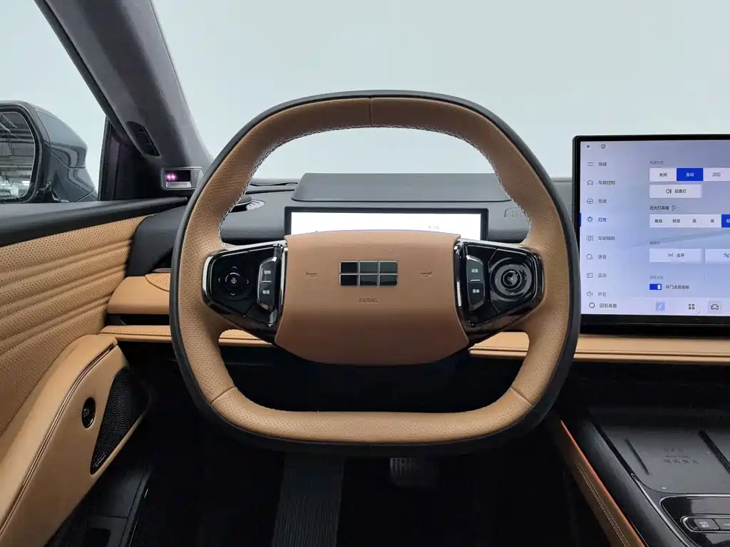 Geely Galaxy Starshine 8 2025 — фото 11