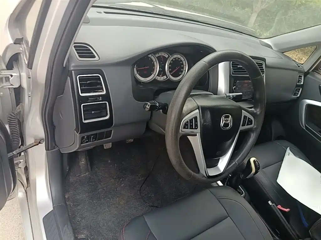 Suzuki Liana A6 2015 — фото 10