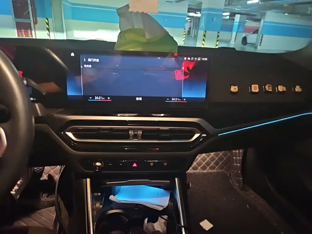 BMW i3 2023 — фото 6