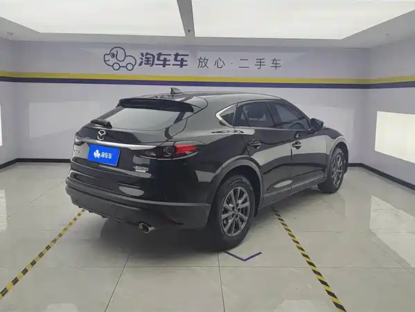 Mazda CX-4 2021