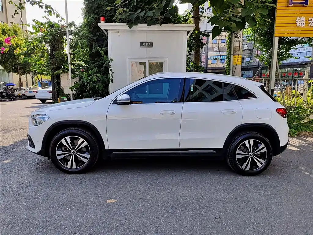 Mercedes-Benz GLA 2022