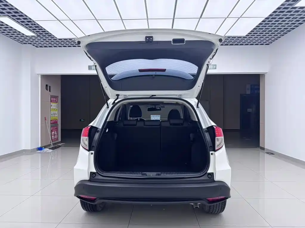 Honda Vezel 2022 — фото 9