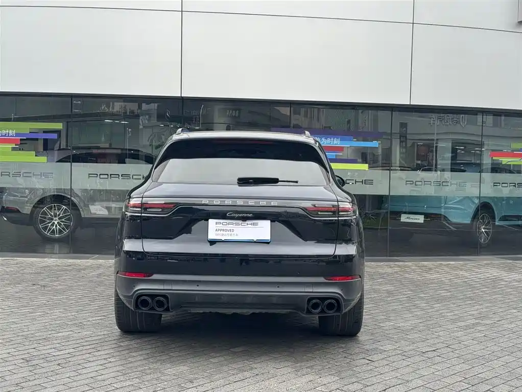 Porsche Cayenne 2023