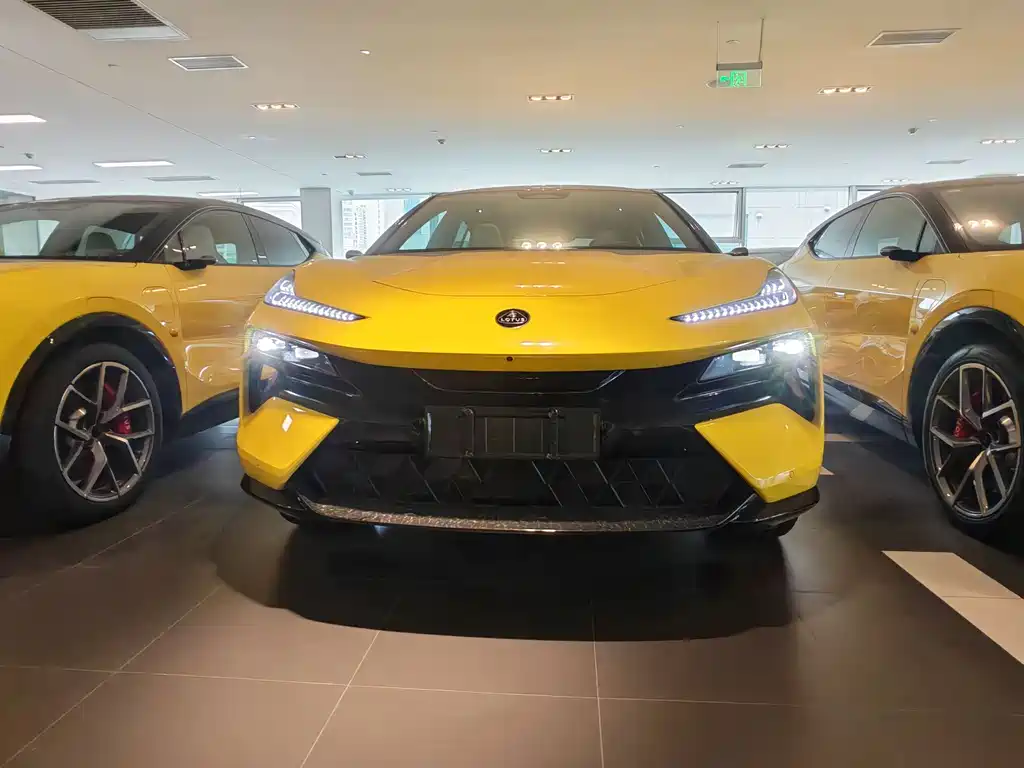 Lotus Eletre 2026