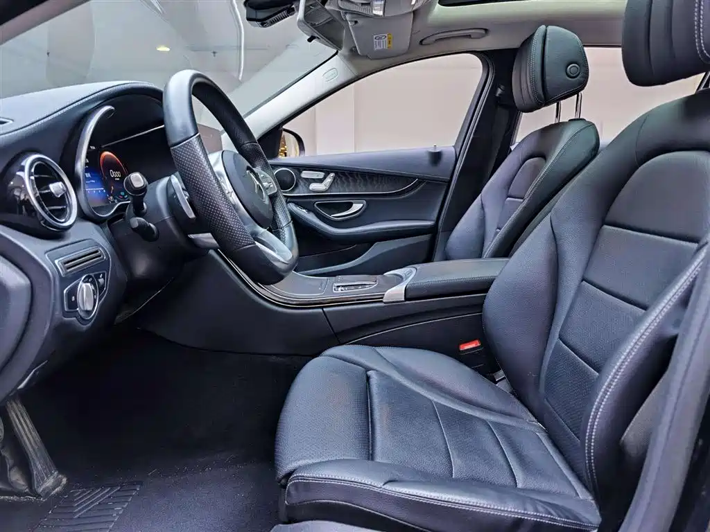 Mercedes-Benz C-Class 2020 — фото 14