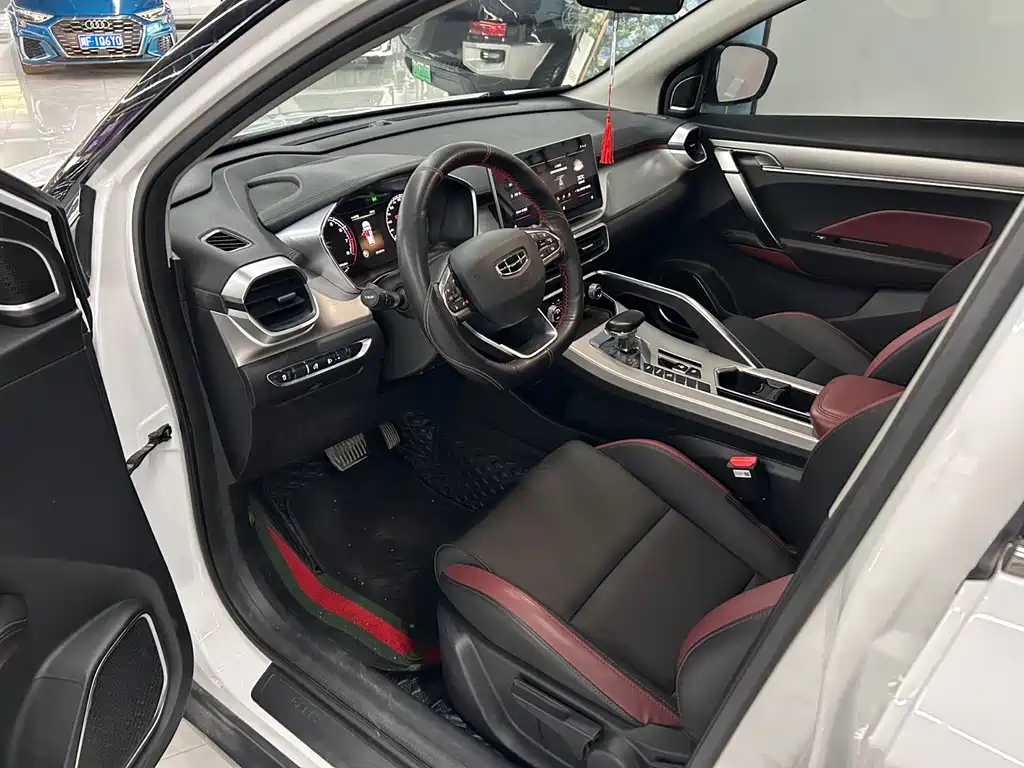 Geely Binyue 2022