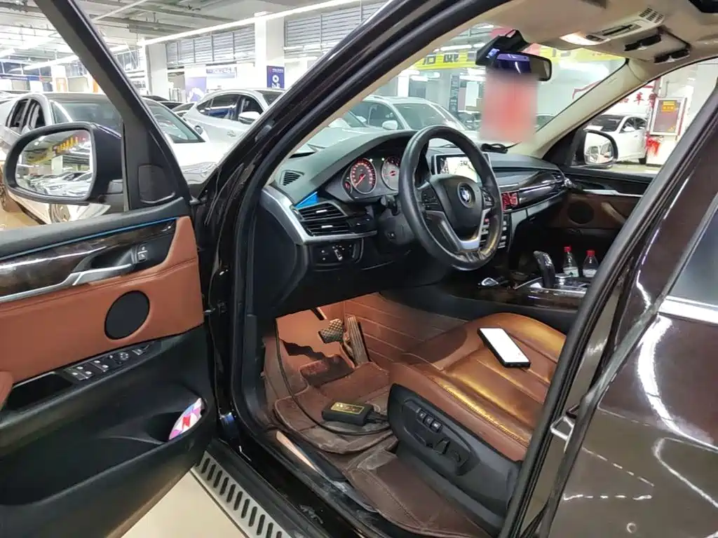 BMW X5 2015 — фото 16