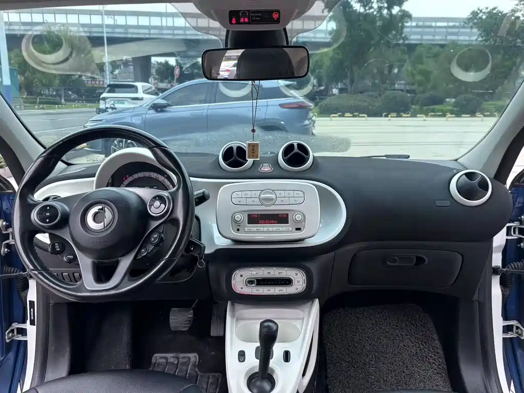 smart Forfour 2017 — фото 20