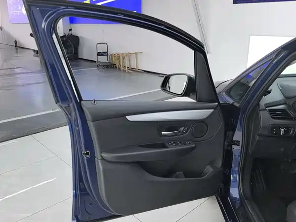 BMW 2 Series Station Wagon 2017
