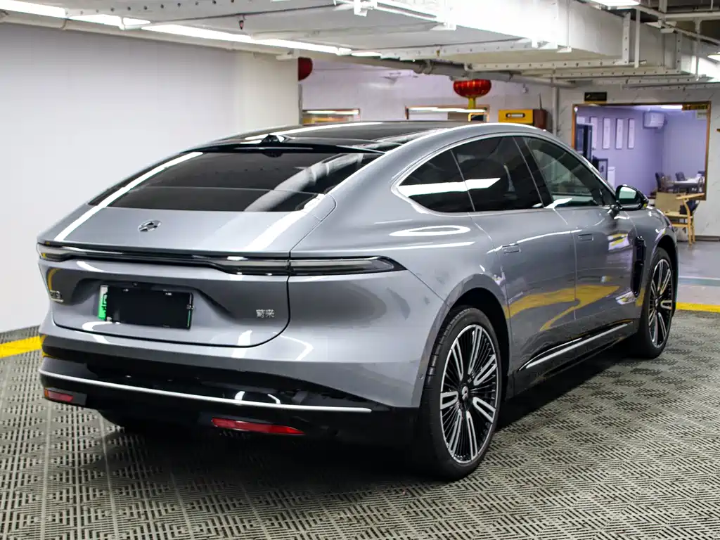 NIO ET9 2025