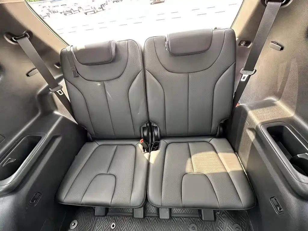 Hyundai Santa Fe 2020 — фото 9