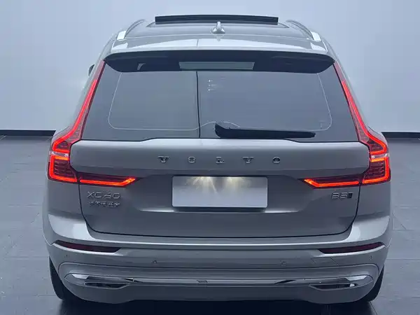 Volvo XC60 2022