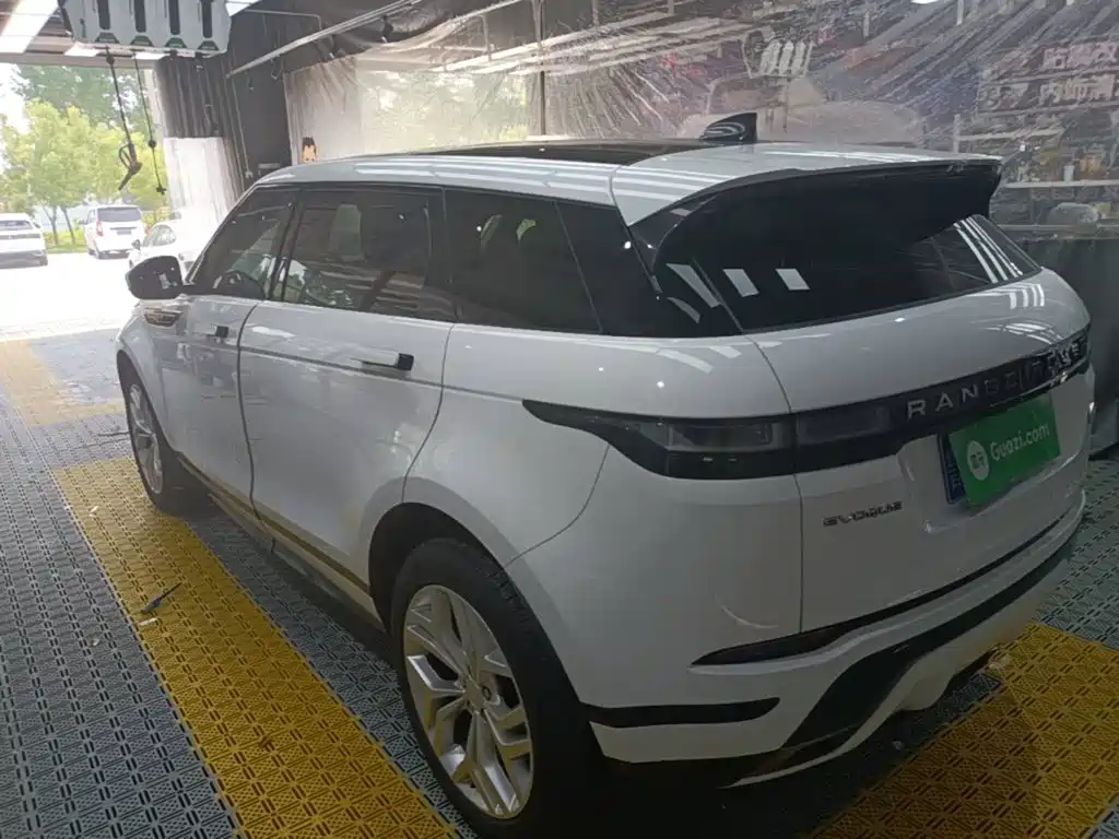 Land Rover Evoque 2022