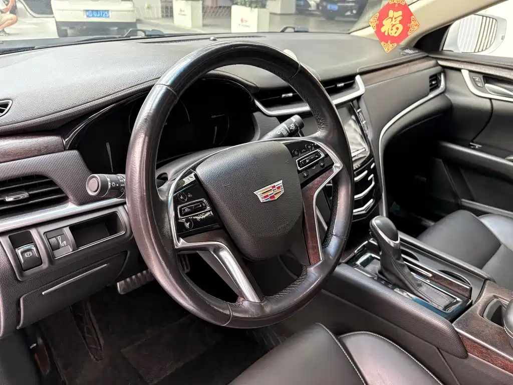 Cadillac XTS 2018 — фото 7