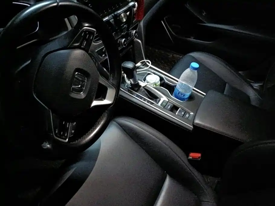 Honda Accord 2020 — фото 16