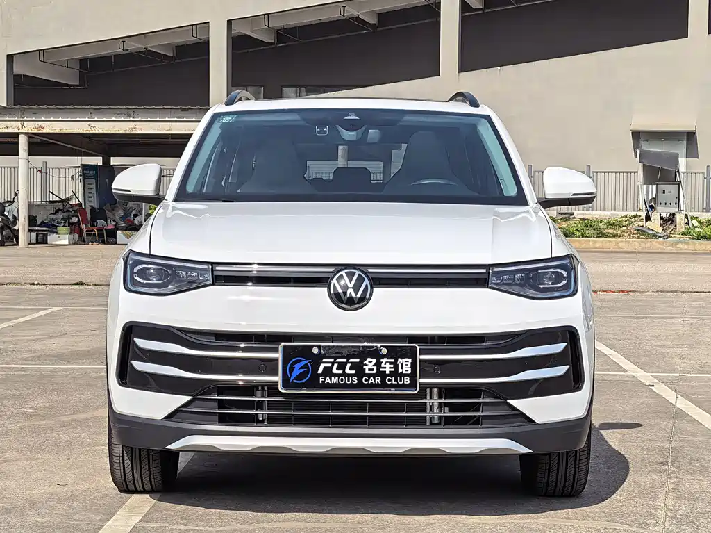 Volkswagen Tharu 2025