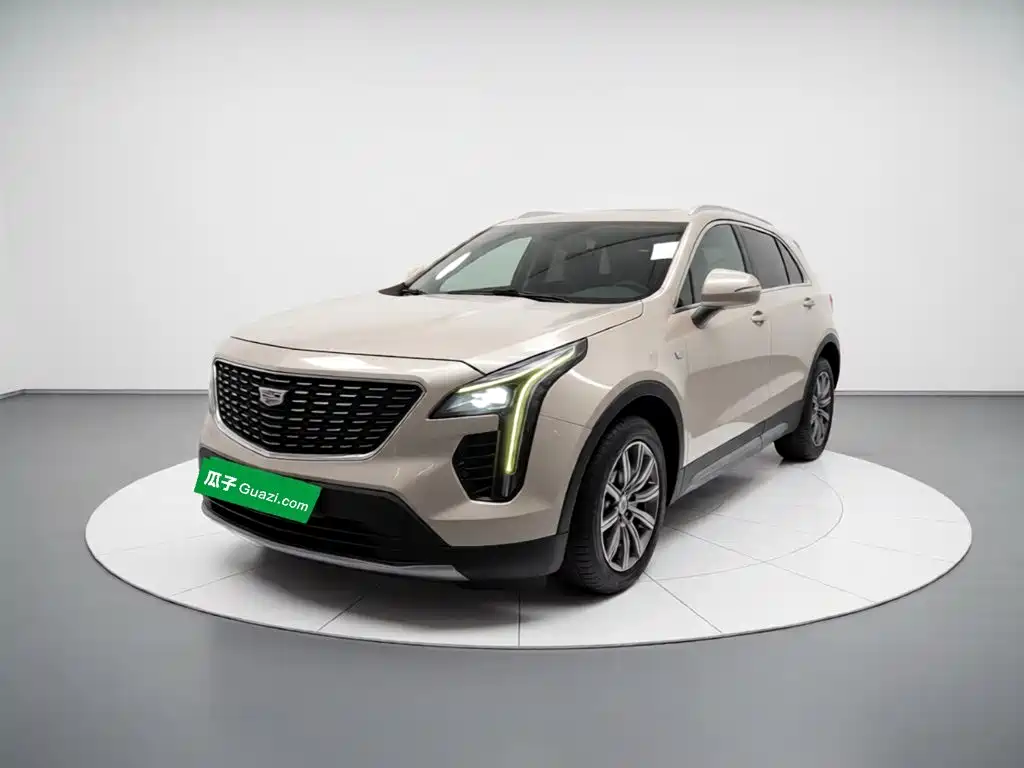 Cadillac XT4 2020 — фото 1