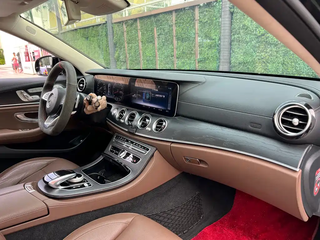 Mercedes-Benz E-Class 2018 — фото 11