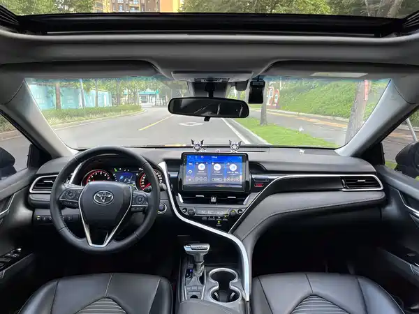 Toyota Camry 2023
