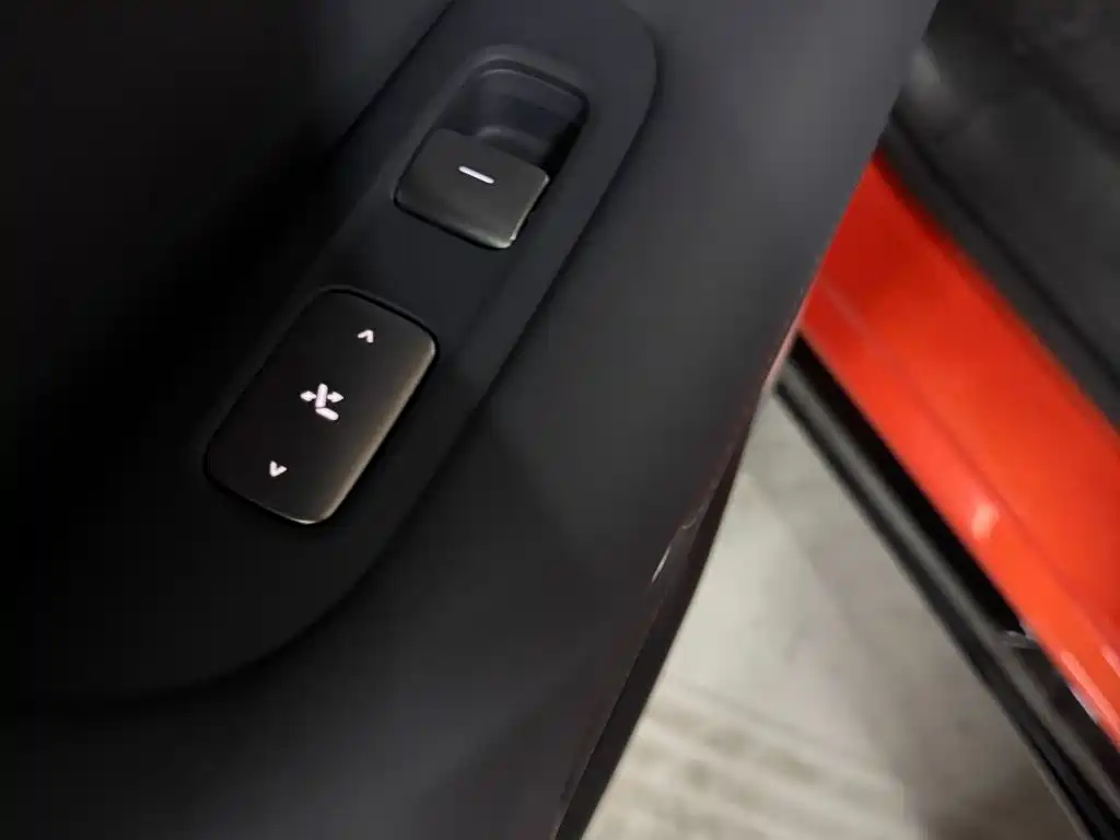 Xiaomi YU7 2025 — фото 15