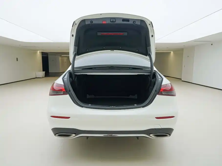 Mercedes-Benz E-Class 2021 — фото 6