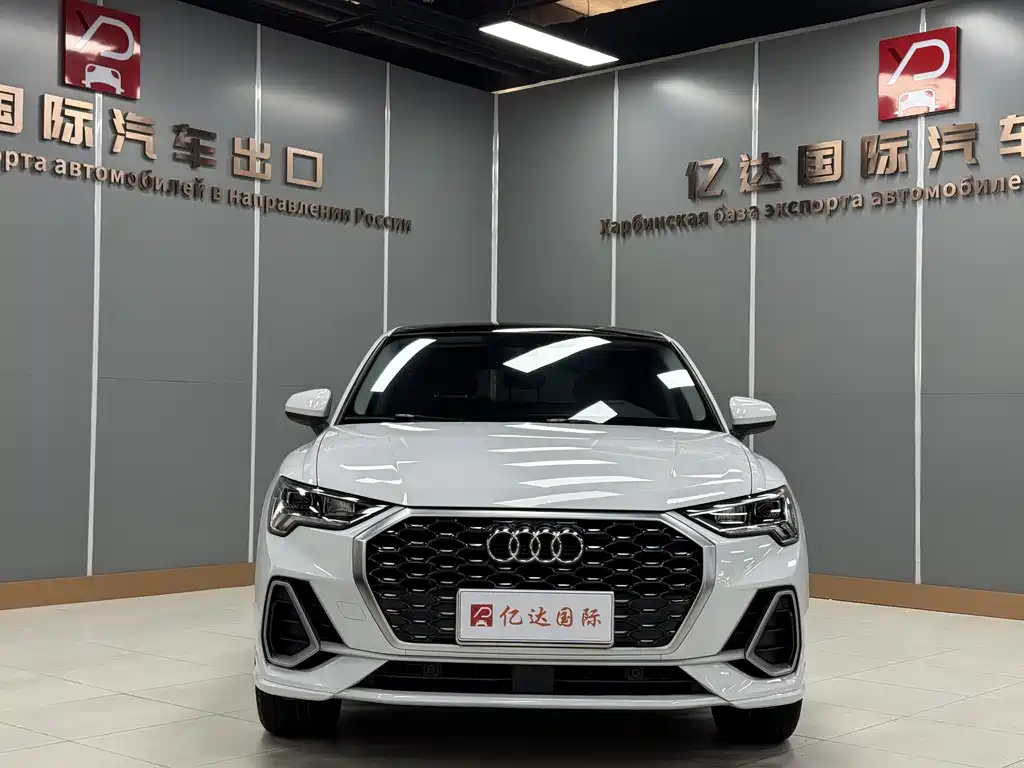Audi Q3 Sportback 2022 — фото 2