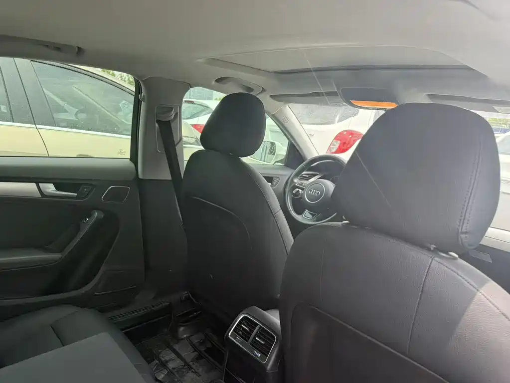 Audi A4L 2016