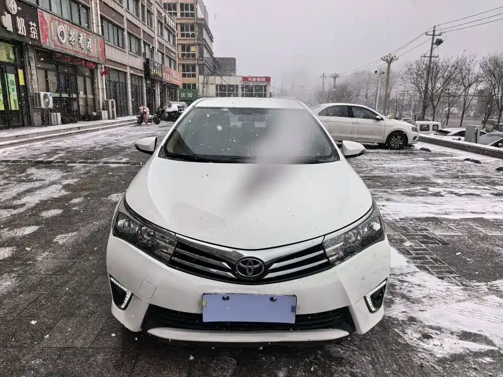 Toyota Corolla 2015 — фото 2