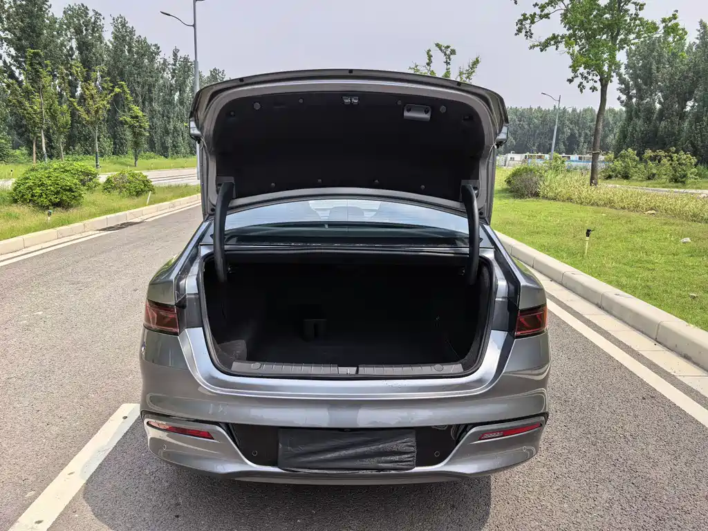 BYD Qin PLUS 2022 — фото 17