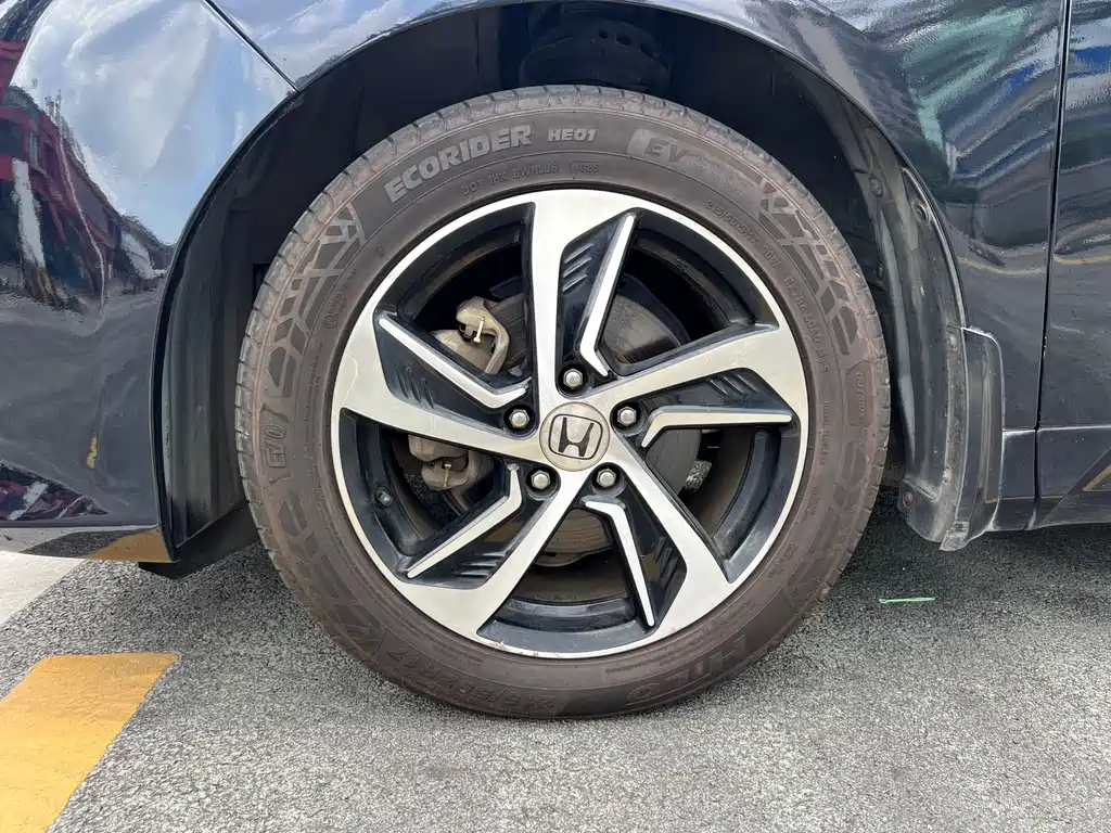 Honda Odyssey 2015 — фото 23